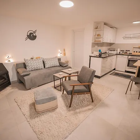 Odisea House 2 *